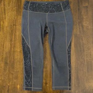 Athleta Gray Paisley Leggings